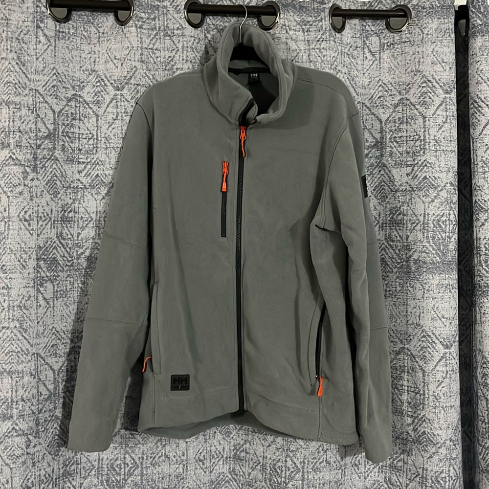 Nice and warm men’s helly hansen fleece jacket